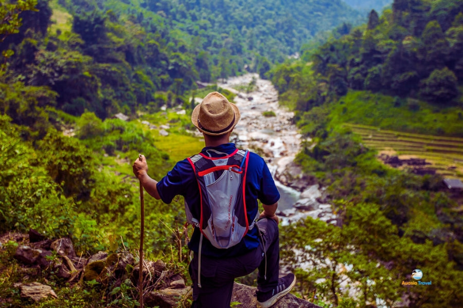 Traveler trekking in Northern Vietnam mountains – Auasia Travel